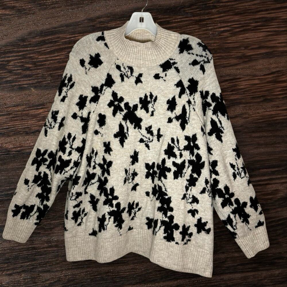 Liz Claiborne Sweater Sz 1X Black on Ivory Floral Oversized Super Soft Mock Neck